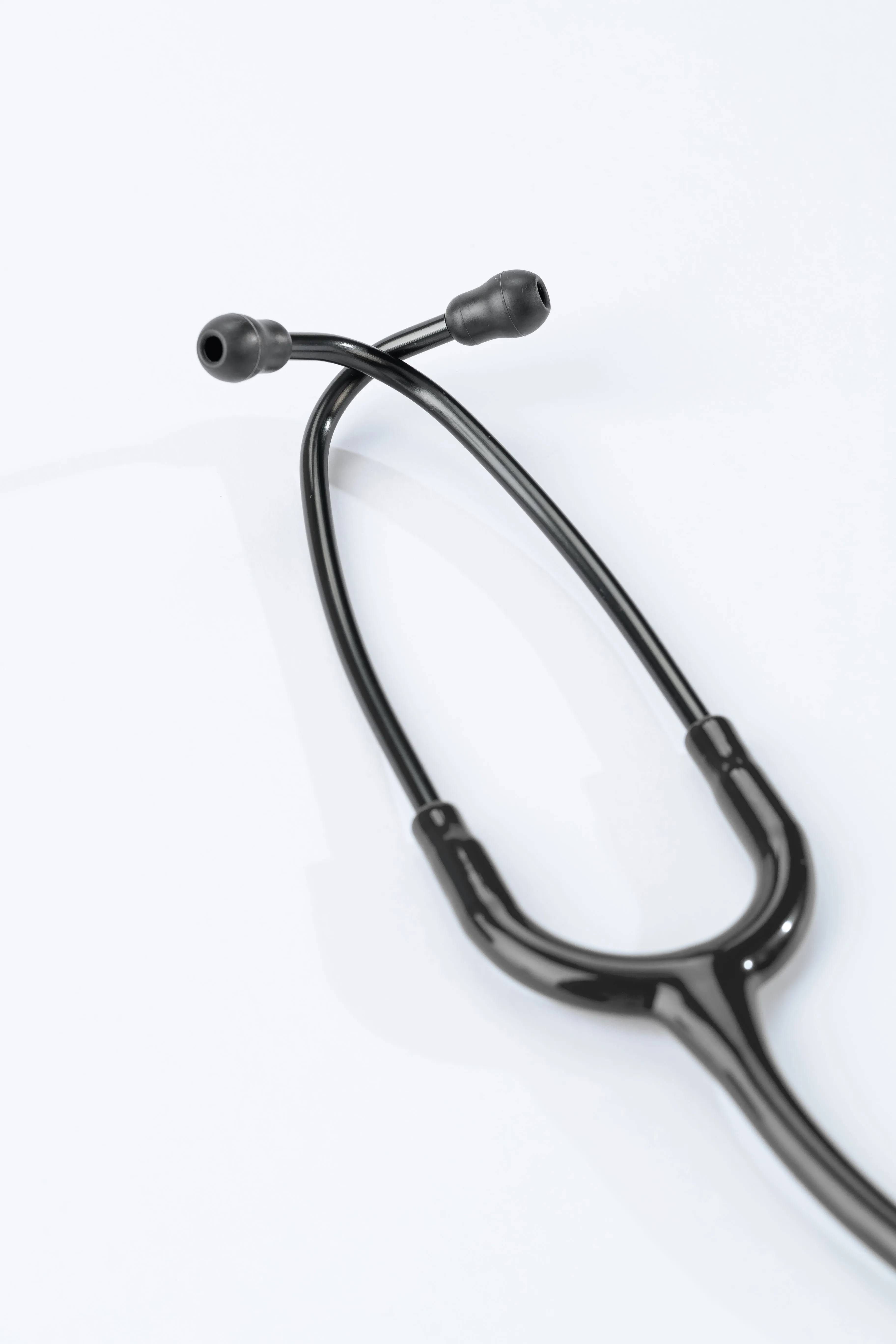 3M™ Littmann®  Classic III™ Monitoring Stethoscope, Champagne Chest-piece, Black Tube, 27 inch, 5861