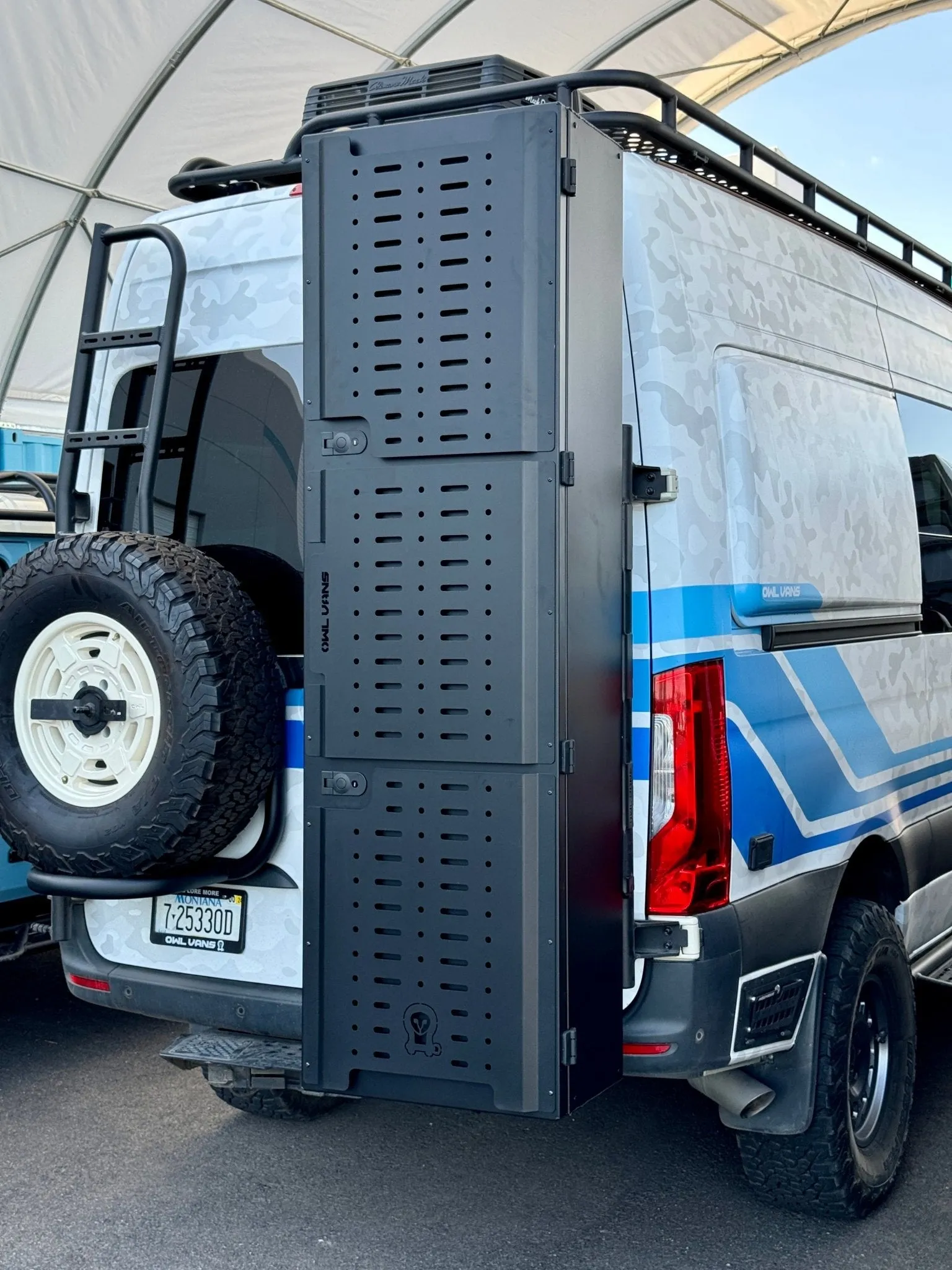 Alpine Box (Ski, Snowboards, & Golf)