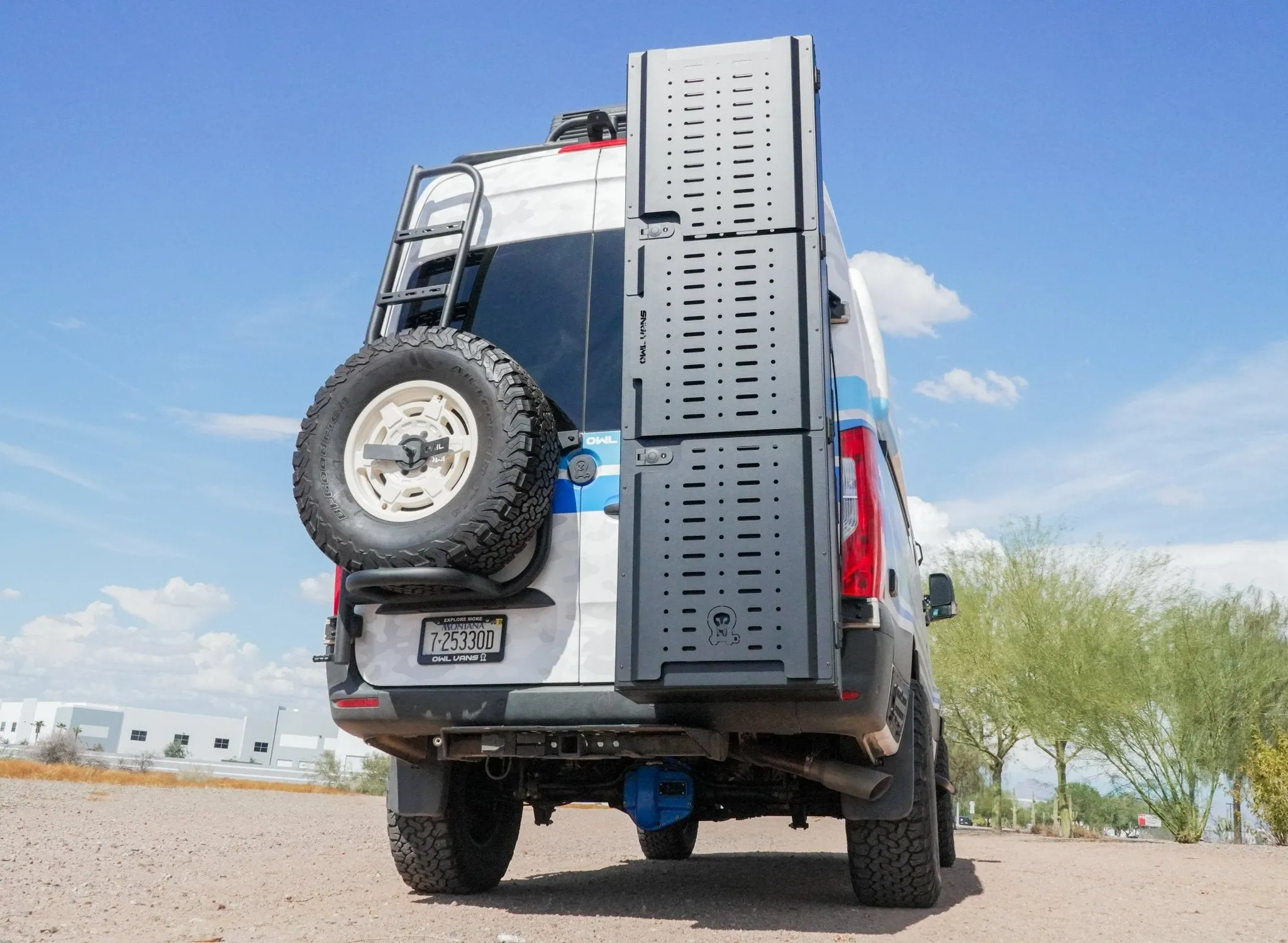 Alpine Box (Ski, Snowboards, & Golf)