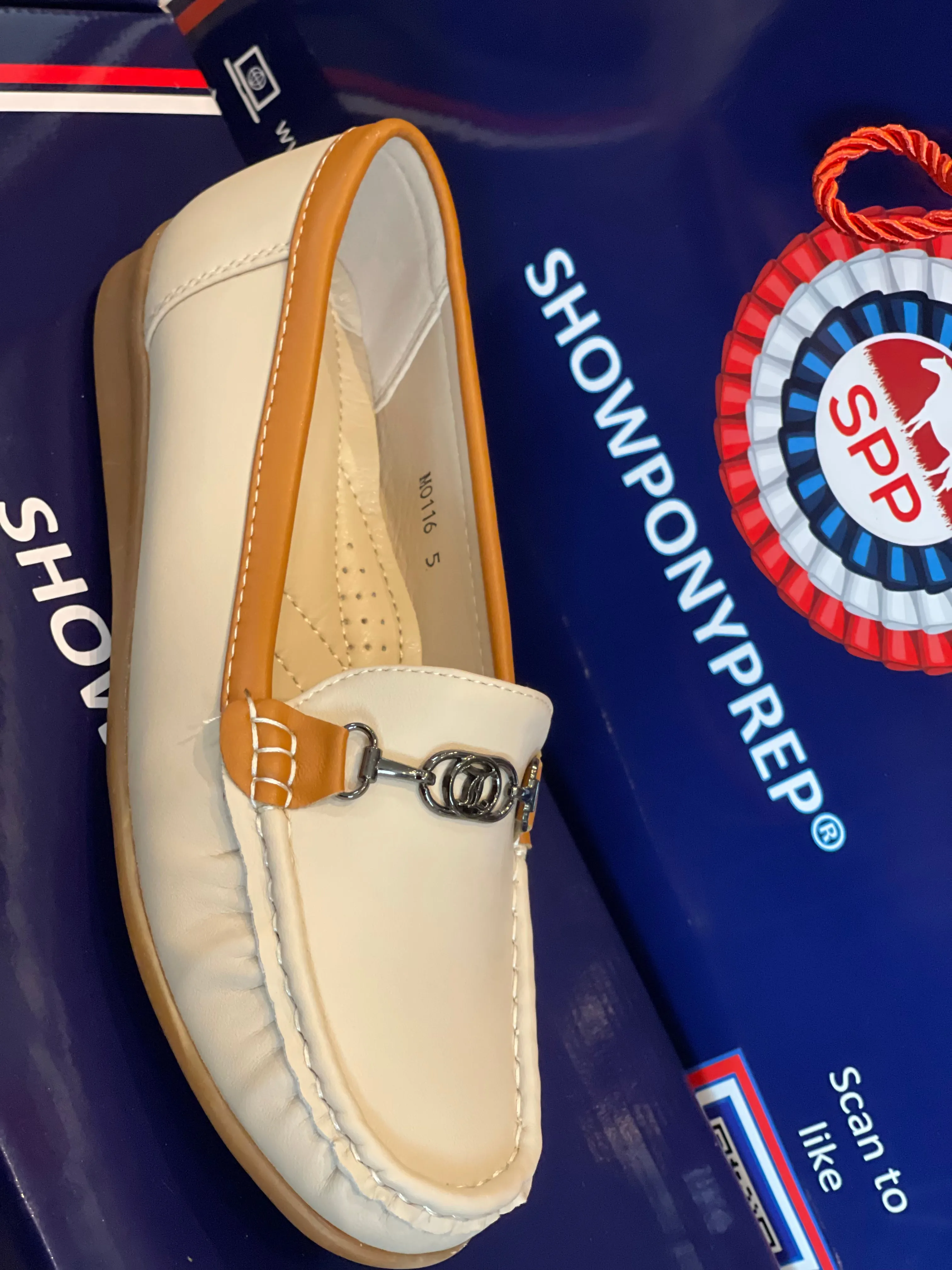 Beige & Camel comfort shoe with lovely silver chain detail