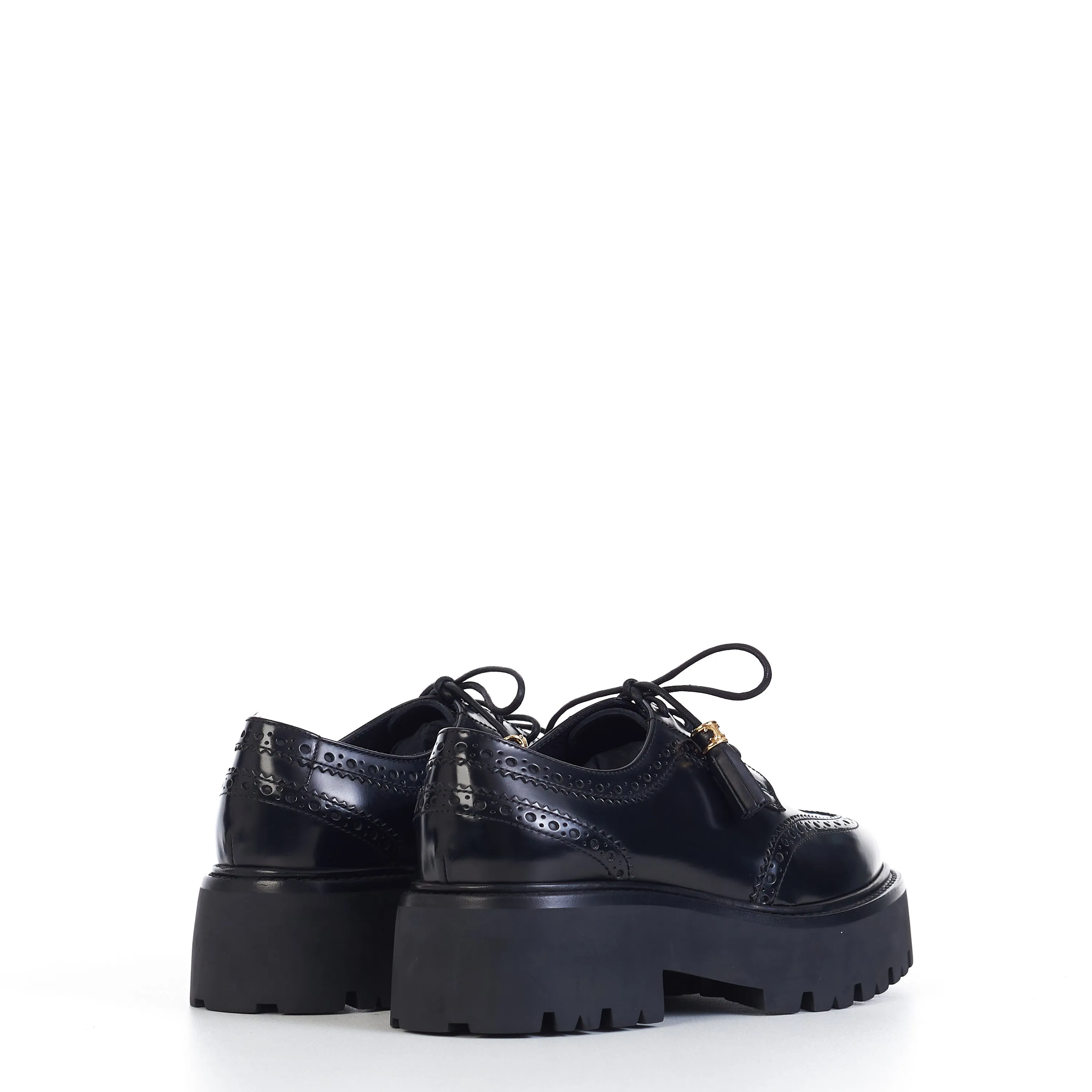 Bulky Brogue Derby In Black Polished Bull Leather