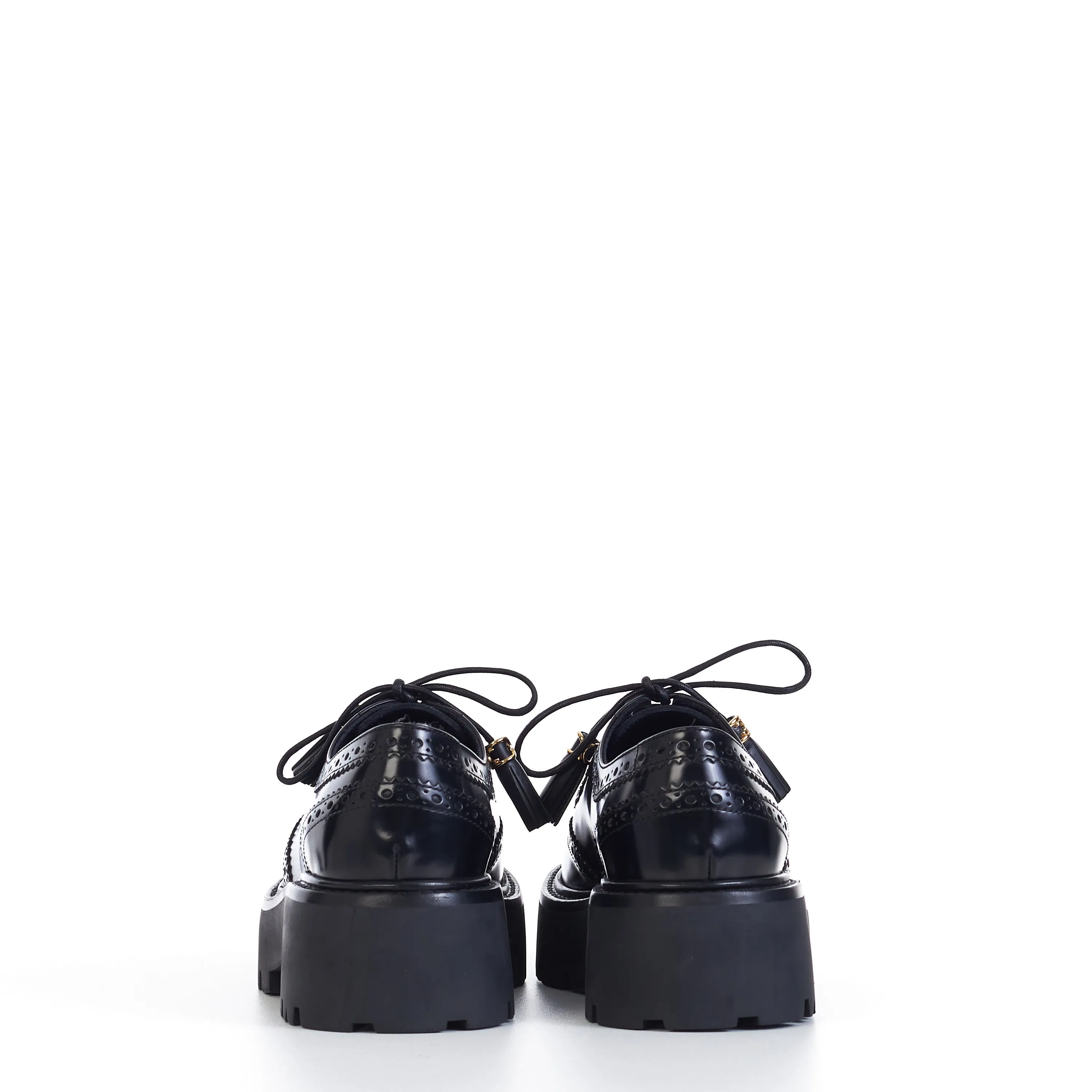 Bulky Brogue Derby In Black Polished Bull Leather