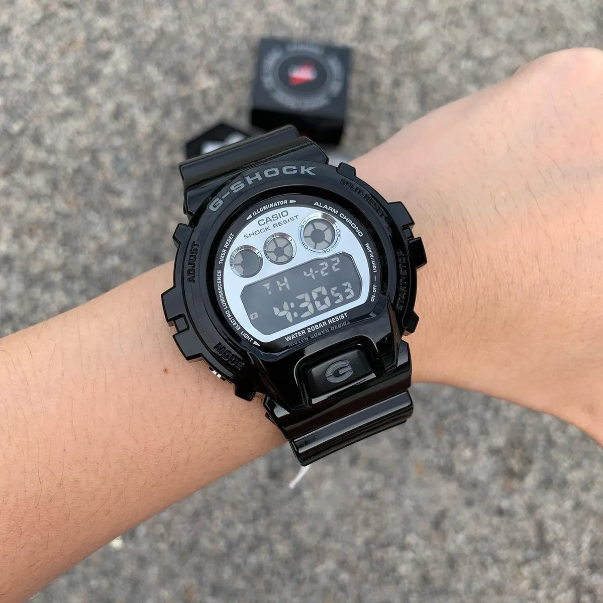 Casio - G-Shock - DW-6900NB-1DR