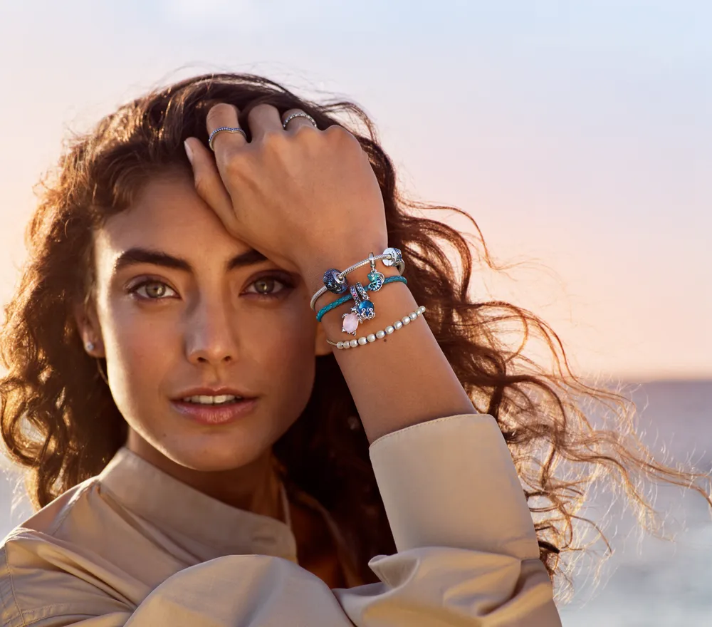 Colour-changing Chameleon Dangle Charm