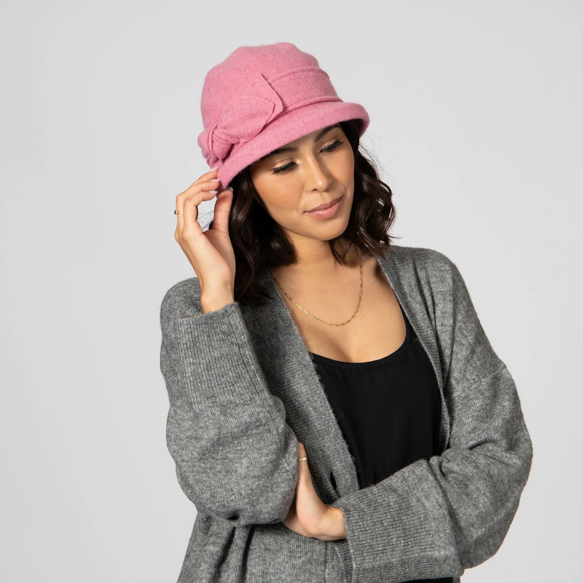 Women's Soft Knit Cloche With Bow