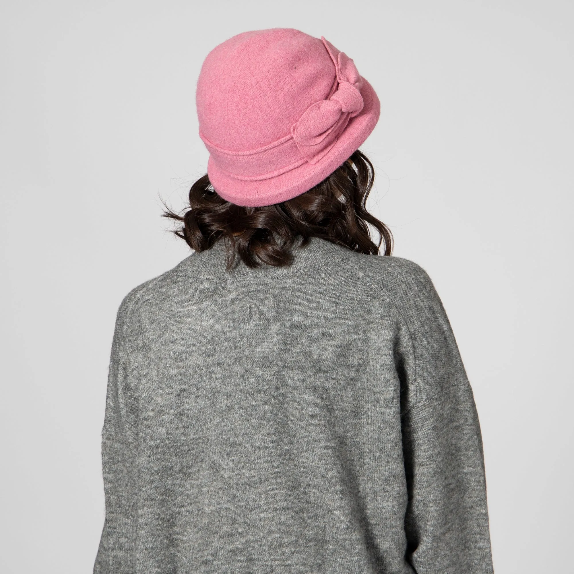 Women's Soft Knit Cloche With Bow